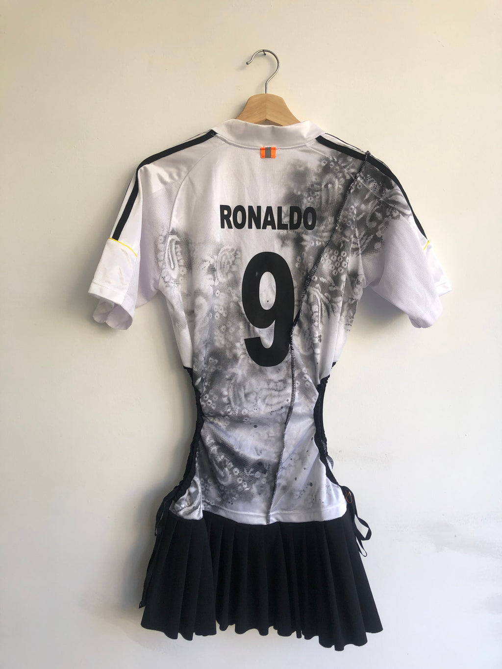 002 / dress lucky number 9