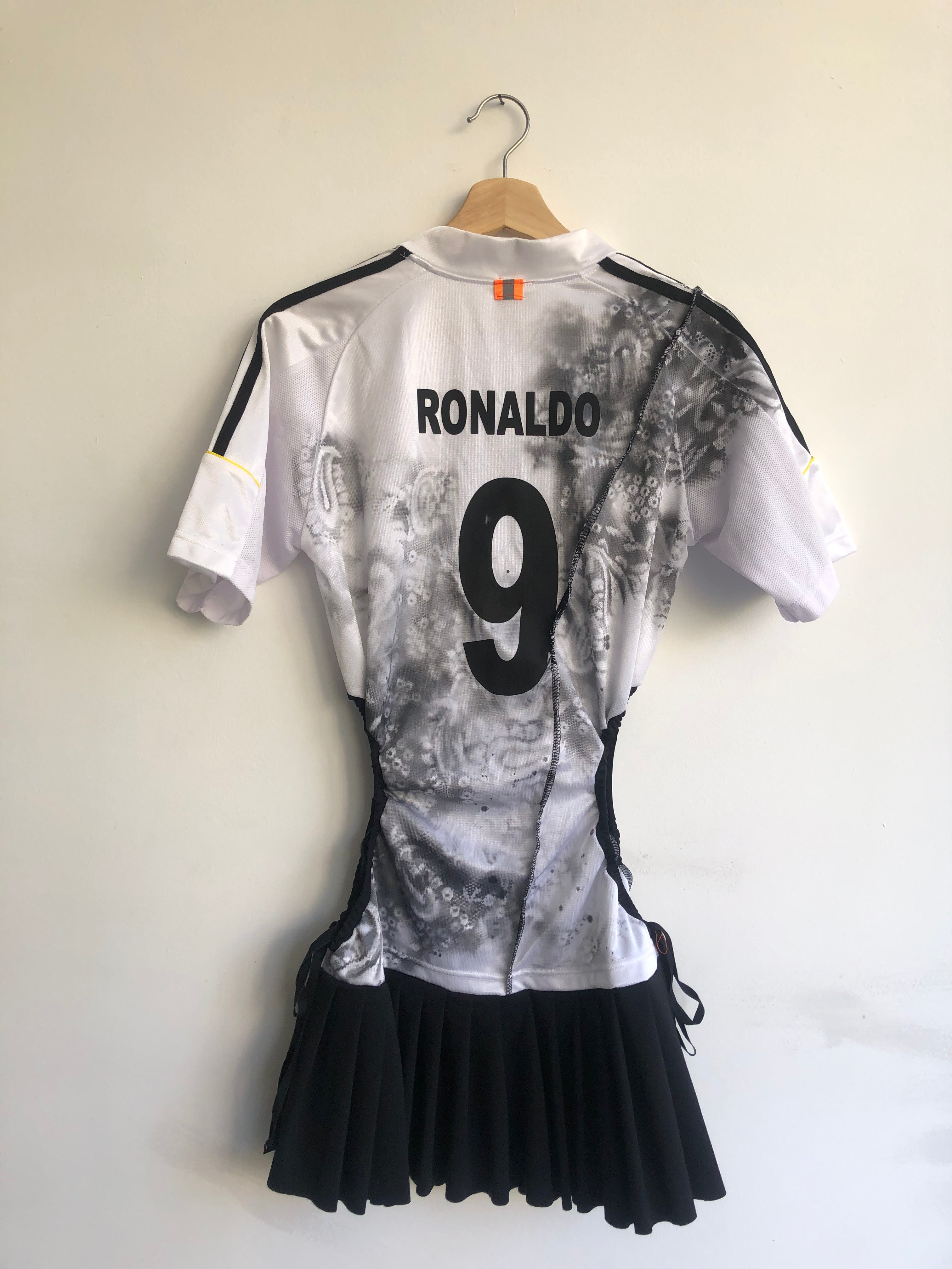 002 / dress lucky number 9